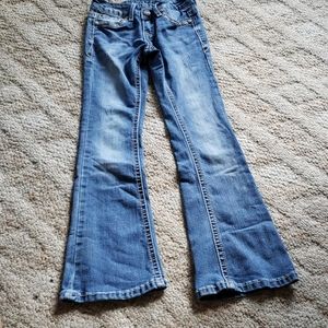 Girls Grace in LA jeans